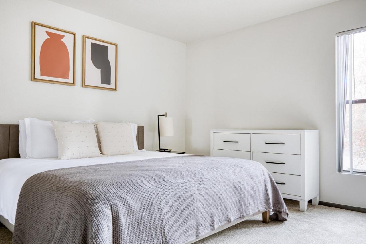 2br W Gym Pool Wd Nr Tj Wf Lax-597 Apartment *