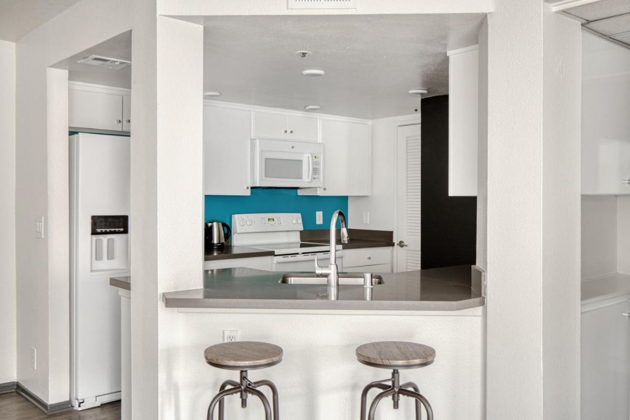 2br W Gym Pool Wd Nr Tj Wf Lax-597 Los Angeles