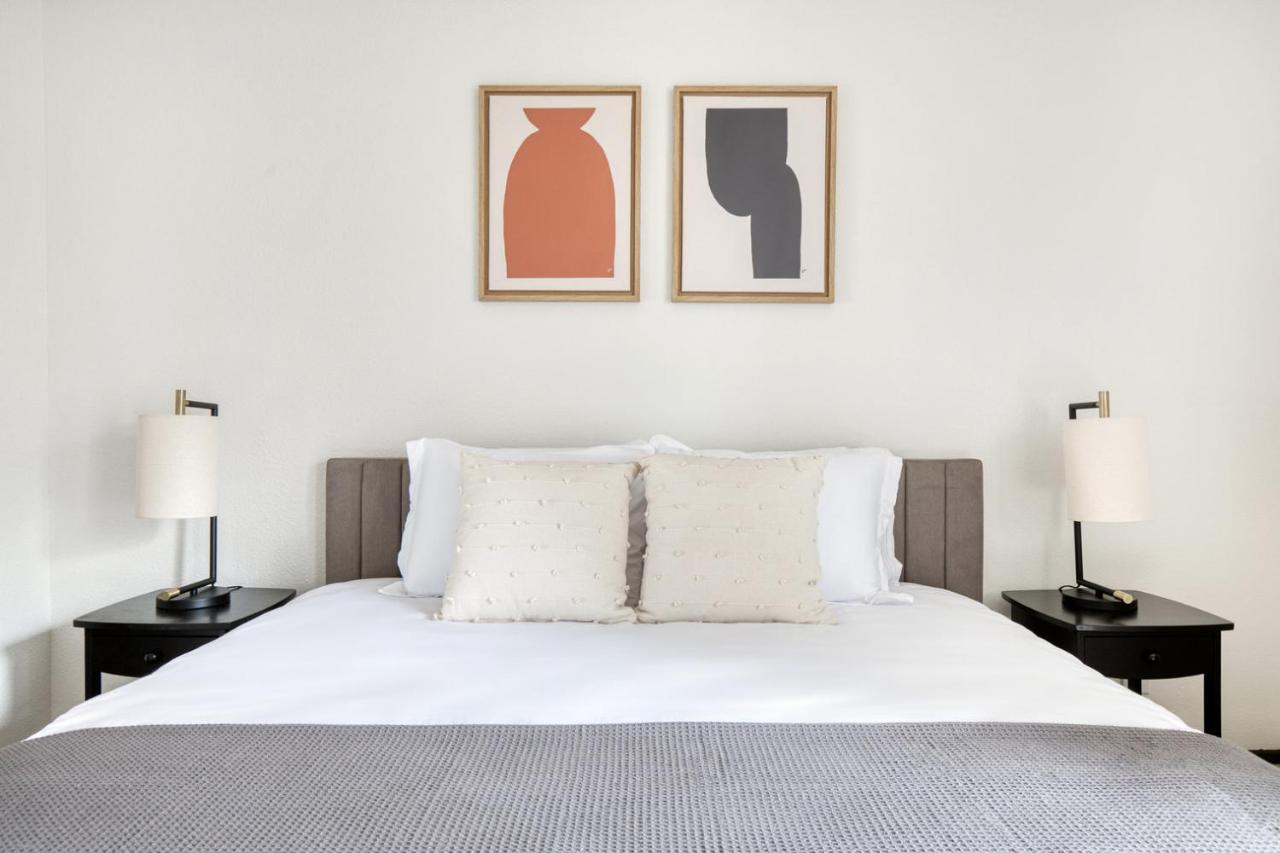 2br W Gym Pool Wd Nr Tj Wf Lax-597 Los Angeles
